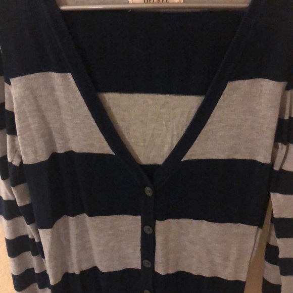 Blue and gray striped sweater with buttons - Picture 4 of 4